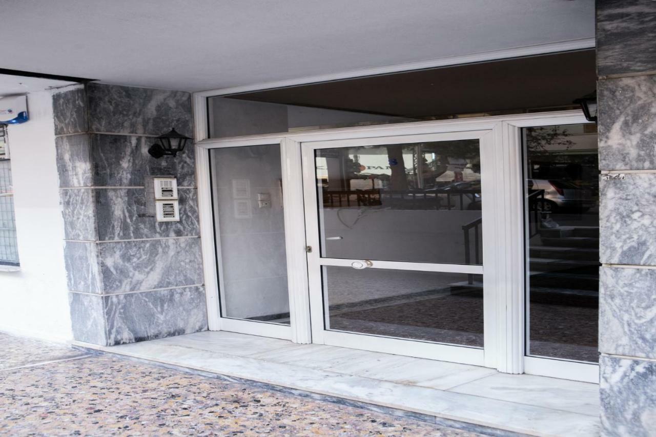 Best House, Anakreontos, Perivolaki, Nikaia, P... Pireo Esterno foto